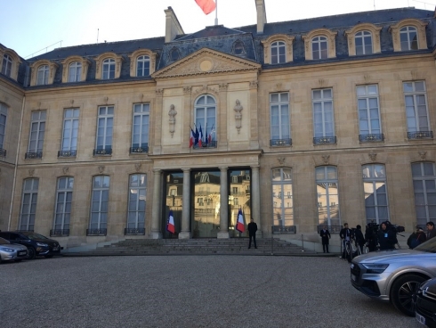 https://www.regional-interim.fr/sites/regional-interim.fr/files/styles/scale-col-5/public/actualite/visuels/palais_de_lelysee.jpg?itok=_4R6GBx4